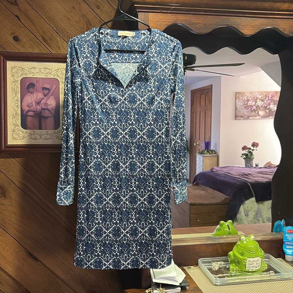 Beautiful Tory Burch dress size extra small